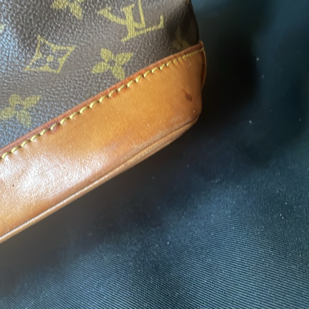 Authentic Louis Vuitton Alma VINTAGE - Picture 4 of 14